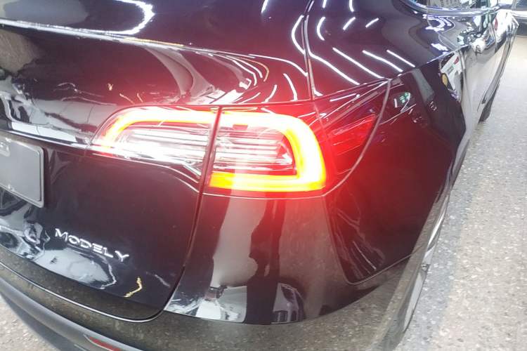 Used Tesla Model Y 2022 Revised Version Rear-Wheel Drive Right Rear Taillight