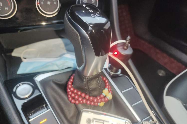 Used Jetta VA7 2025 1.4T First-Come First-Served Edition Gear Lever
