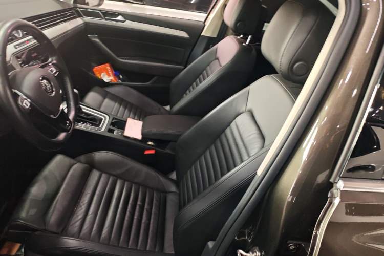 Used Volkswagen Variant 2018 380TSI Two-Wheel Drive Comfort Edition