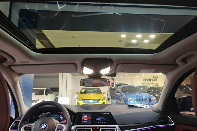 Used BMW 3 Series 2021 Second Facelift 325Li M Sport Package
