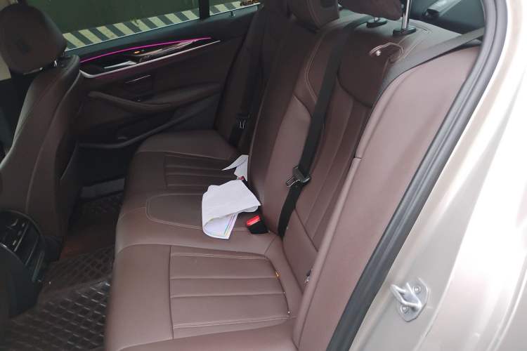 Used BMW 5 Series 2019 Facelifted 525Li Luxury Package
