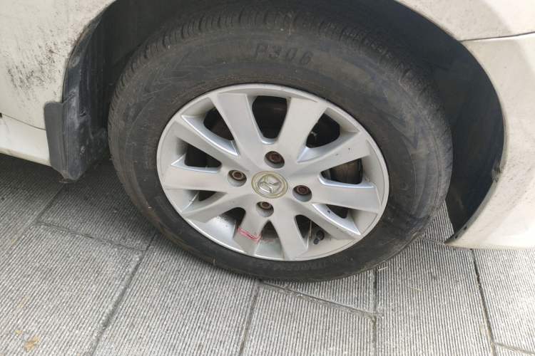 Used BAIC E Series 2012 Hatchback 1.3L Manual Liking Edition
