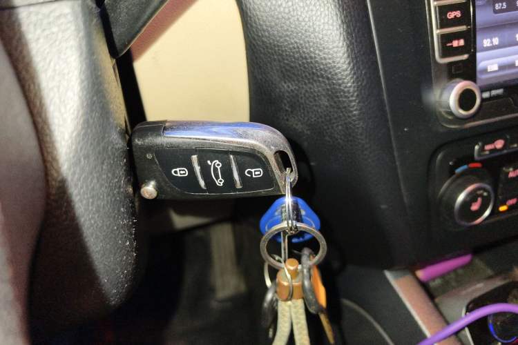 Used Volkswagen Sagitar 2012 1.4TSI Automatic Luxury Edition Vehicle Key