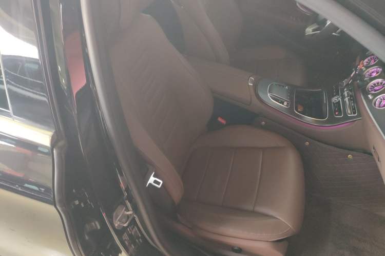 Used Mercedes-Benz E-Class 2020 E 300 L Sporty and Stylish Model Right Front Seat