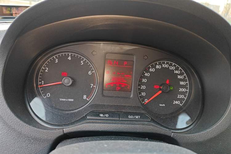 Used Volkswagen Polo 2012 1.6L Cross Polo Automatic Transmission Instrument Cluster