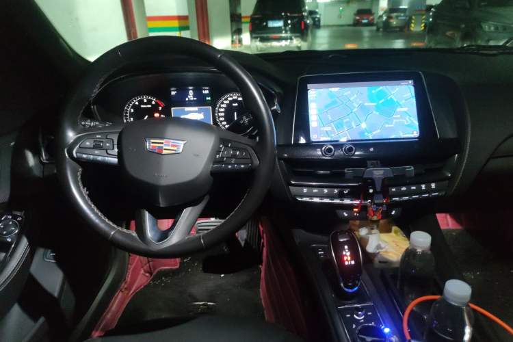 Used Cadillac CT5 2021 28T Luxury Model Center Console