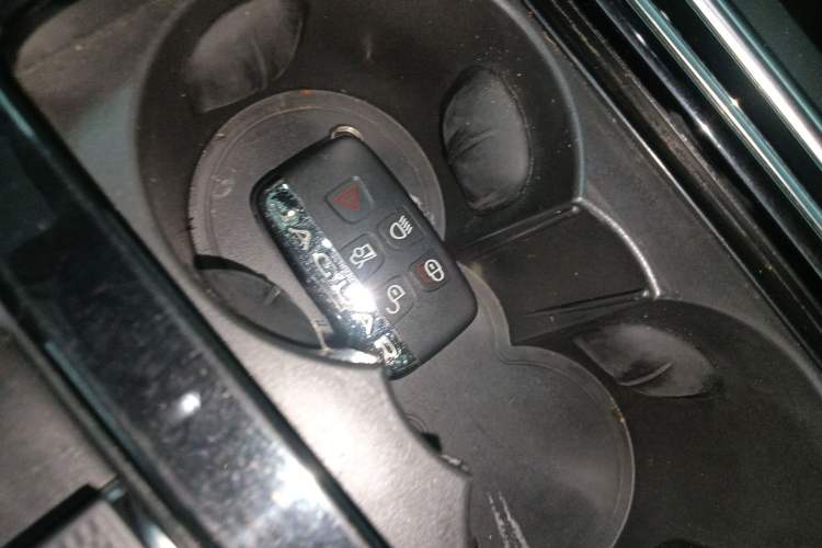 Used Jaguar XFL 2019 XFL 2.0T 200 PS Two-Wheel-Drive Elite Edition