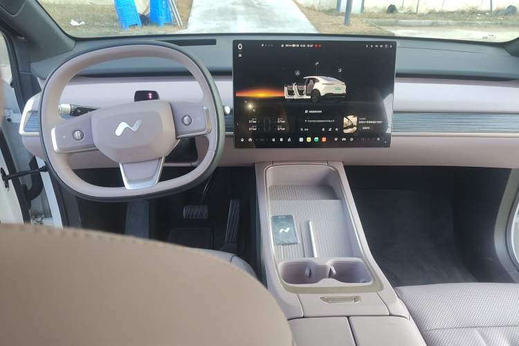 Used ONVO L60 2025 Model—60 kWh Rear-Wheel-Drive Version