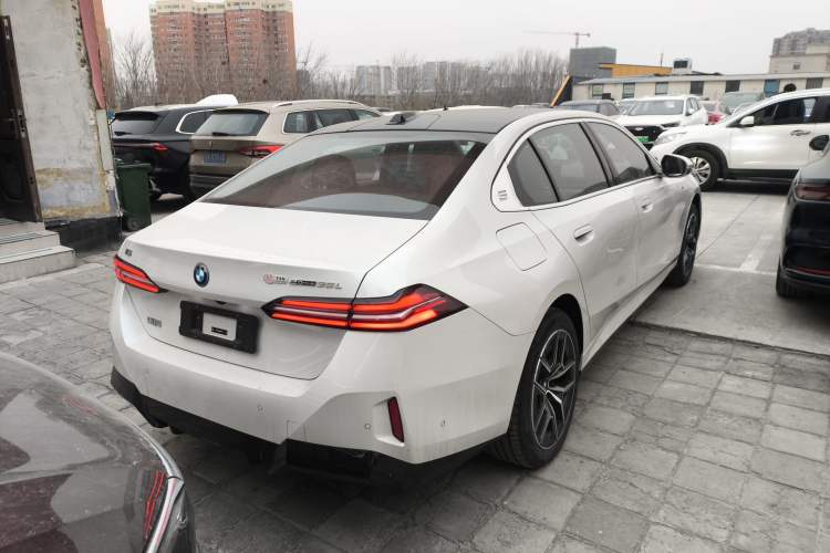 Used BMW i5 2025 eDrive 35L M Sport Package