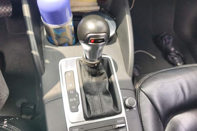 Used Audi A3 2016 Limousine 35 TFSI Ambition Edition Gear Lever