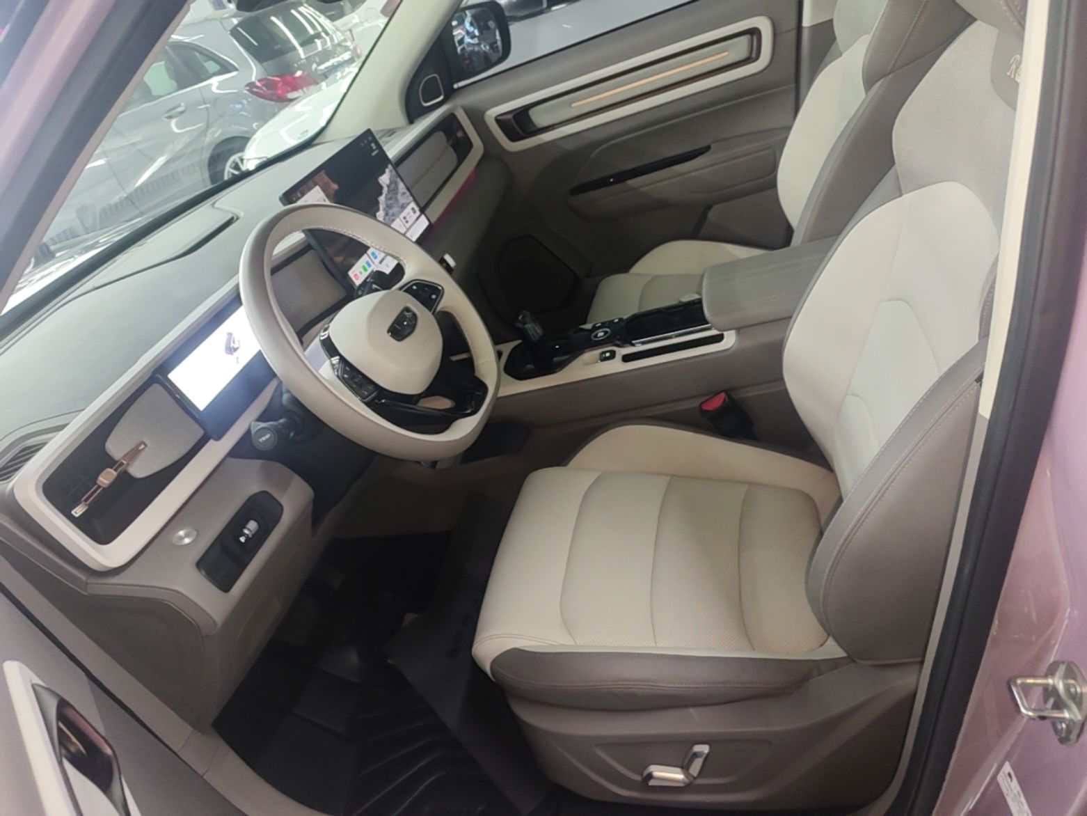 Geely Auto icon 2026 Model Chocolate 1.5TD Pure & Refined Edition — снимка 17