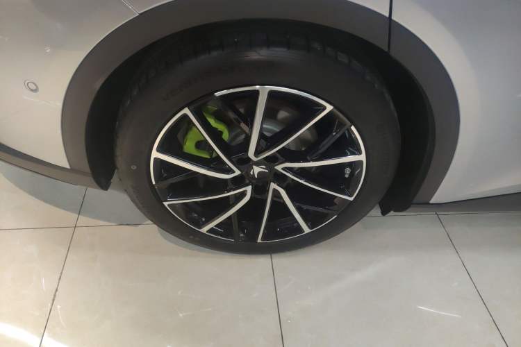 Used ARCFOX Alpha S5 2024 560MAX 185kW Right Rear Wheel Hub