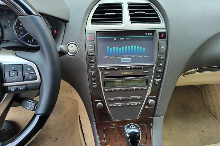 Used Lexus ES 2010 240 Elegant Edition Audio And AC Panel