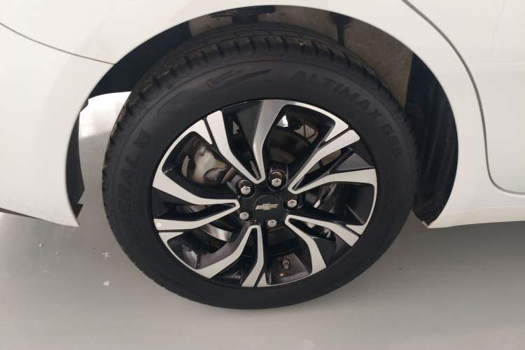 Used Chevrolet Monza 2019 RS 330T Automatic Comfort Edition China VI Standard Exterior 5