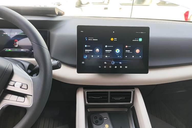 Used BYD Yuan UP 2025 Intelligent Driving Version 401 KM Dynamic Edition