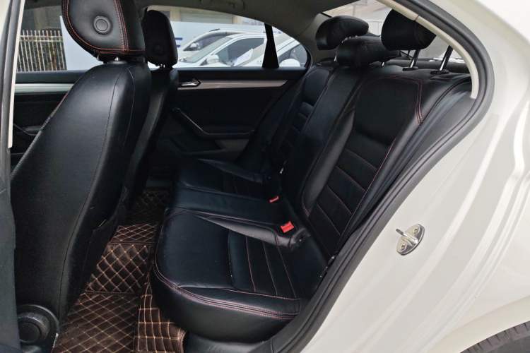 Used Volkswagen Lamando 2017 230TSI DSG Fashion Edition