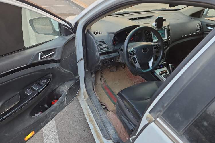 Used BYD e5 2016 300 Prestige Edition Driver Seat