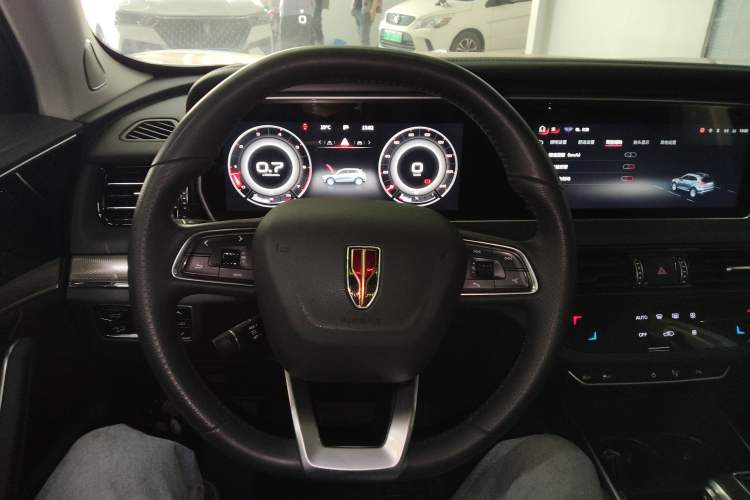 Used Hongqi HS5 2022 Revised Version 2.0T Smart Connect Flagship Edition Steering Wheel