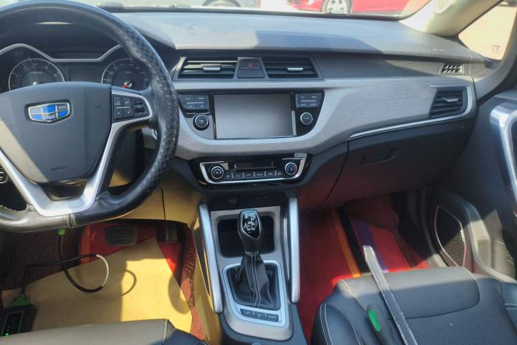 Used Geely Auto Vision X3 2017 1.5L Automatic Luxury Model Audio And AC Panel