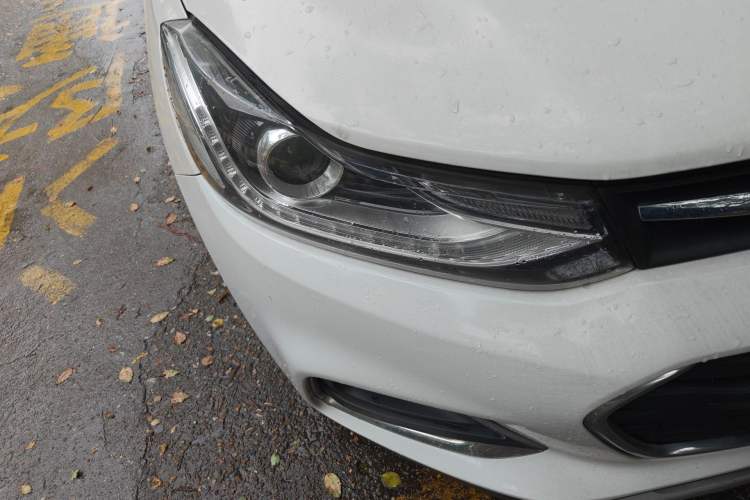 Used Chevrolet Trax 2018 330T Automatic Two-Wheel Drive Luxury Model