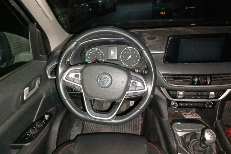 Used Foton Tunland Yutu 2020 2.0T Yutu 9 Diesel Two-Wheel Drive Luxury Long-Wheelbase 4F20TC