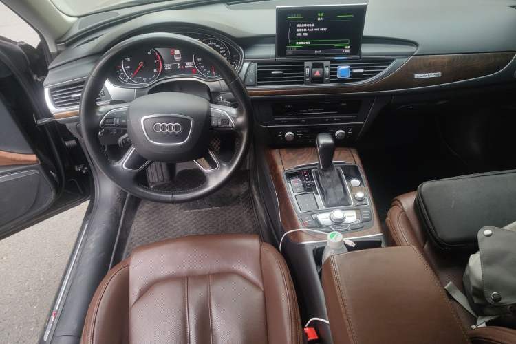 Used Audi A6L 2018 30th Anniversary Edition 45 TFSI quattro Luxury Model
