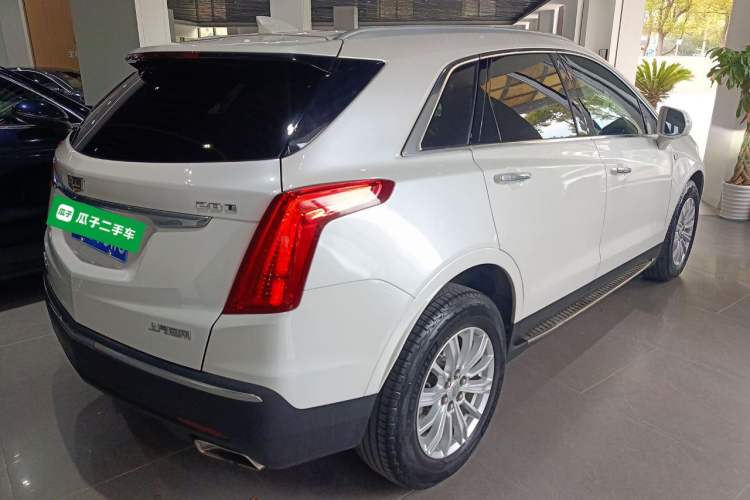 Used Cadillac XT5 2016 28T Four-Wheel Drive Tech Version Rear Right 45 Deg