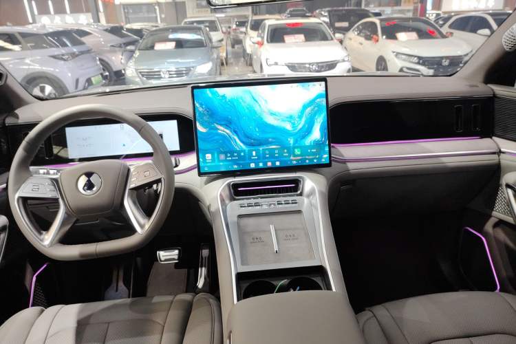 Used Denza N9 2025 Flagship Model