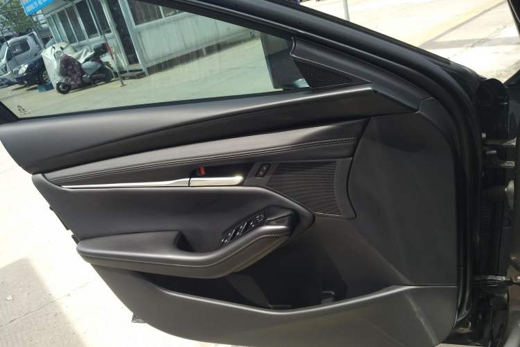 Used Mazda Mazda 3 Axela 2022 2.0L Automatic Zhi Rui Edition