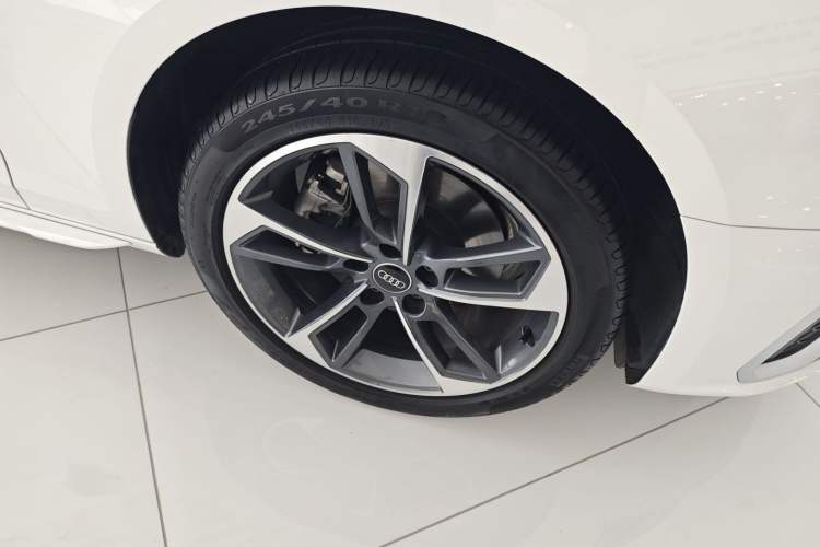 Used Audi A4L 2023 40 TFSI Luxury Dynamic Model Exterior 4