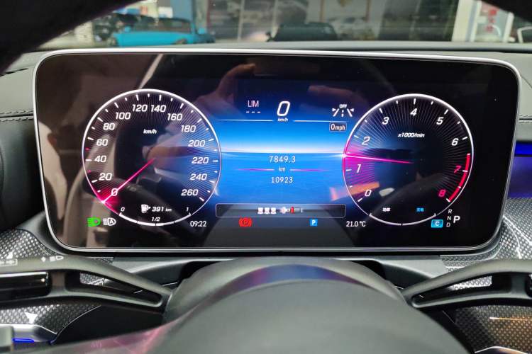 Used Mercedes-Benz C-Class 2024 Second Facelift C 260 L Starry Night Sport Edition Instrument Cluster