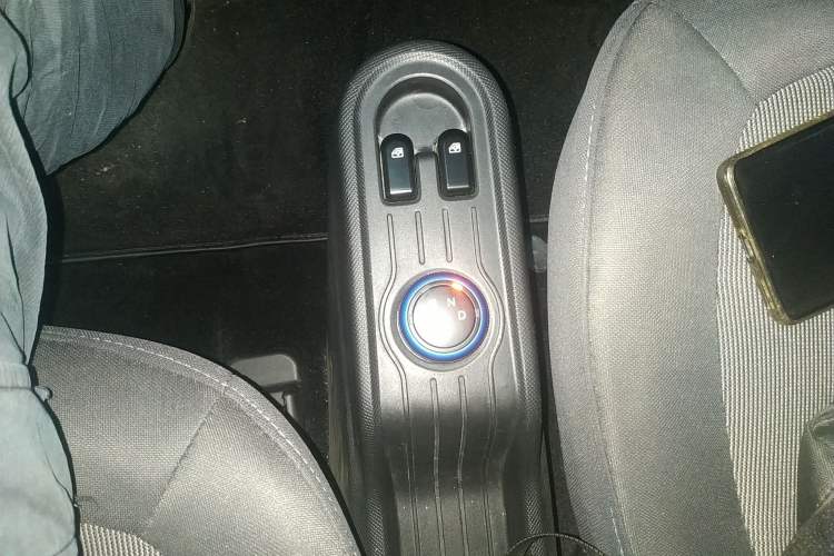 Used Wuling Hongguang MINIEV 2021 Macaron Premium Model – Lithium Iron Phosphate Gear Lever