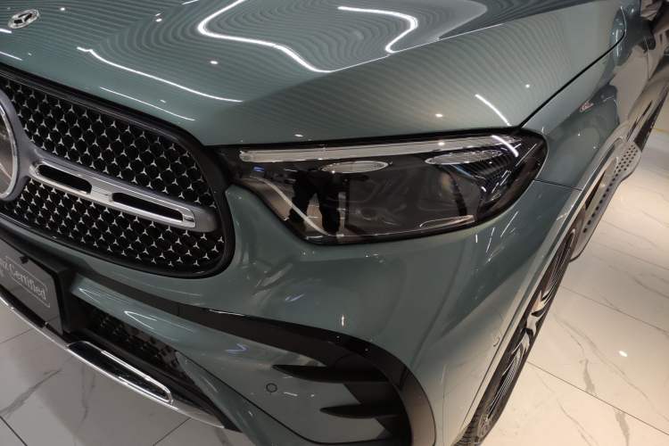 Used Mercedes-Benz GLC 2025 GLC 300 L 4MATIC Luxury Model 5 Seats
