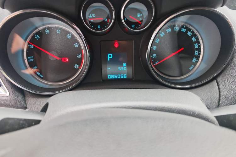 Used Buick Encore 2015 1.4T Automatic Two-Wheel Drive Urban Elite Version