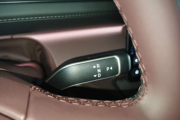 Used Nio ES8 2026 Model 6-seat Executive Luxury Edition Gear Lever