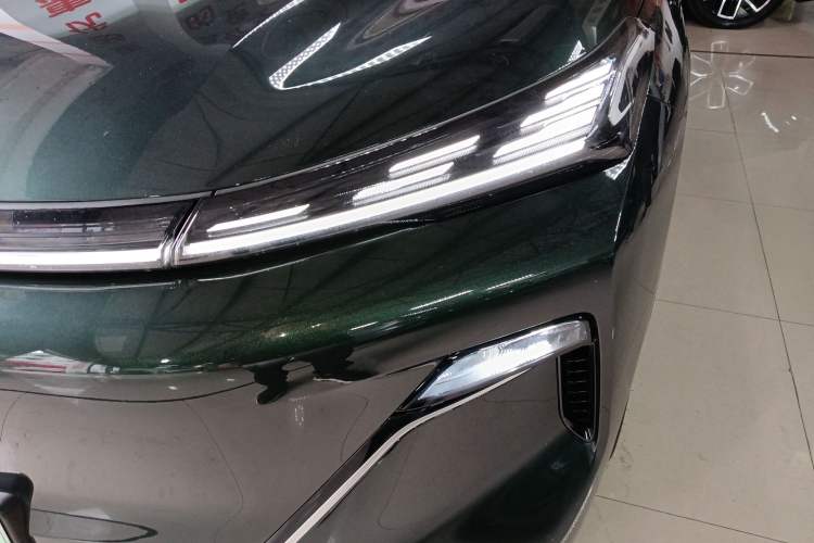 Used Geely Galaxy Galaxy Xingjian 7 EM-i 2025 120km Exploration+ Version
