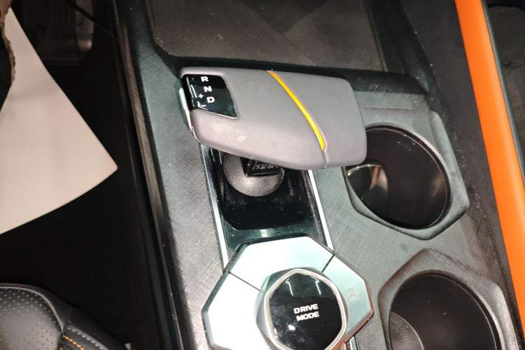 Used CHANGAN UNI-V iDD 2023 ZhiDian iDD 1.5T 113km Smart & Fun Version
