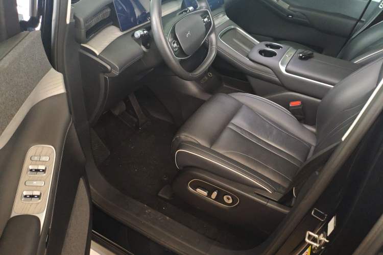 Used XPeng X9 2024 702 Ultra-Long Range Pro