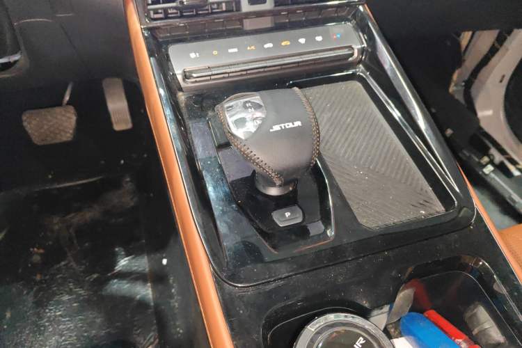 Used JETOUR Dashing 2025 1.5T DCT Luxury Edition