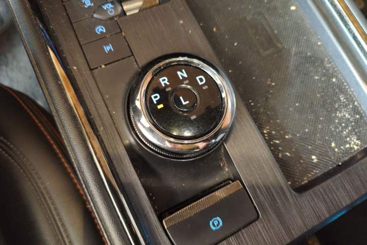 Used Ford Mondeo 2022 EcoBoost 245 Ultimate Model Gear Lever