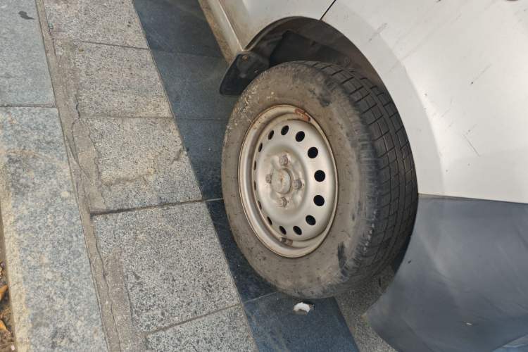 Used Wuling Zhiguang 2015 1.2L S Practical Model LSI