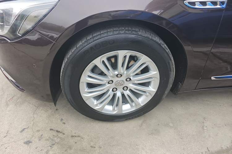 Used Buick LaCrosse 2016 20T Luxury Model Exterior 4