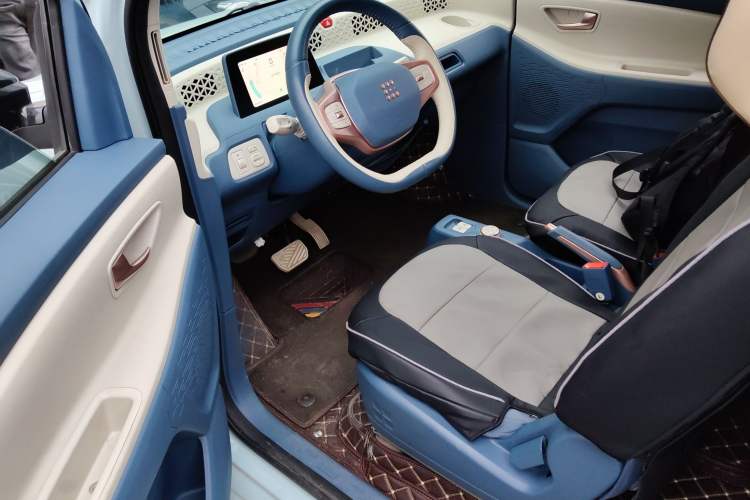 Used Dongfeng Fengon MINIEV 2022 Candy-Style Lollipop Driver Seat