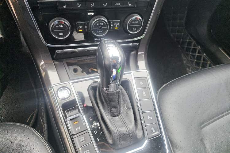 Used Volkswagen Passat 2016 330TSI DSG Prestige Edition
