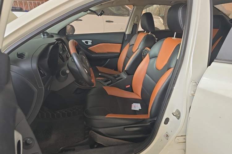 Used GAC Trumpchi GA3S Vision 2014 1.6L Automatic Luxury ESP Version
