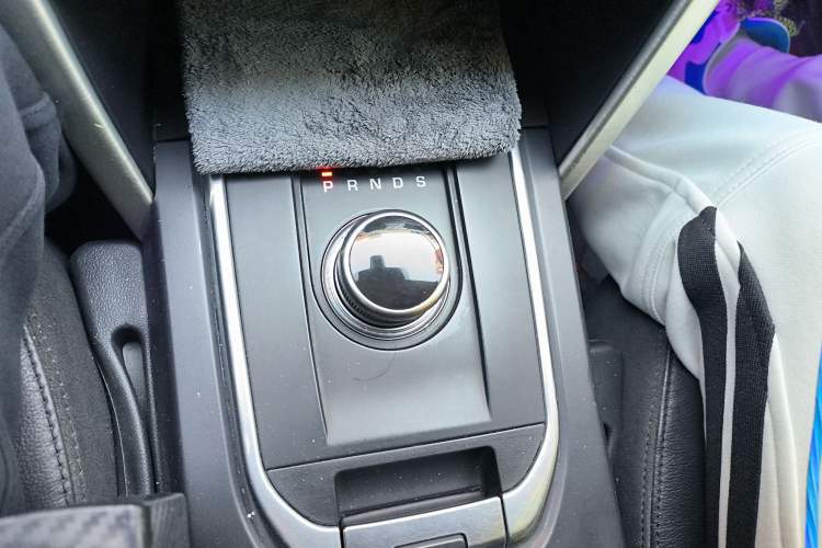 Used Land Rover Discovery Sport 2015 2.0T SE
