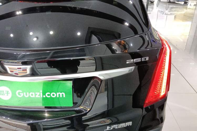 Used Cadillac XT5 2018 25T Luxury Model