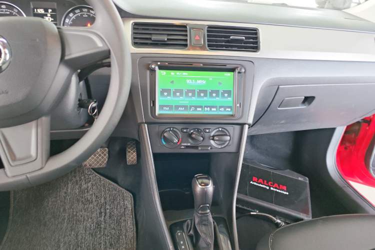 Used Skoda Rapid Spaceback 2016 1.6L Automatic Chuanxing Edition
