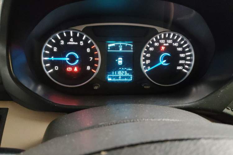 Used FAW Yingzhi 737 2015 1.5L Manual Deluxe Navigation Version Instrument Cluster