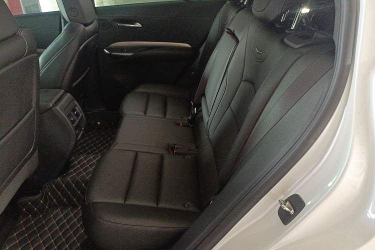 Used Cadillac XT4 2021 28T Two-Wheel Drive Leading Version
